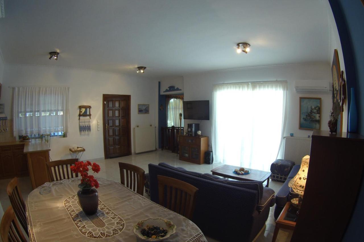 Blue & White Maisonette Over The Sea Near Sounio 수니언 외부 사진