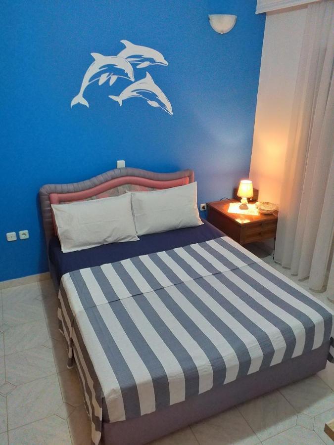 Blue & White Maisonette Over The Sea Near Sounio 수니언 외부 사진